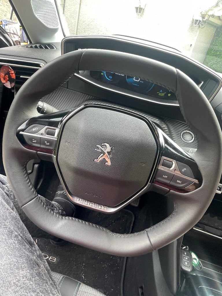 Pack Peugeot 208e Allure noir, Autos, Ordinateur de bord, Achat, Euro 6, Carnet d'entretien