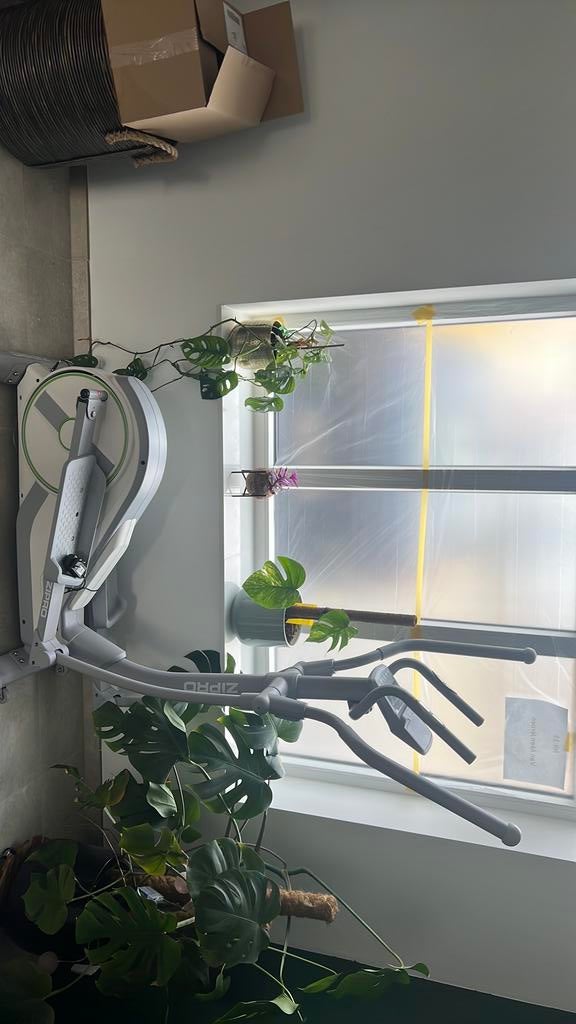 Crosstrainer, Sport en Fitness, Fitnessmaterialen, Ophalen, Zo goed als nieuw, Buik, Overige typen