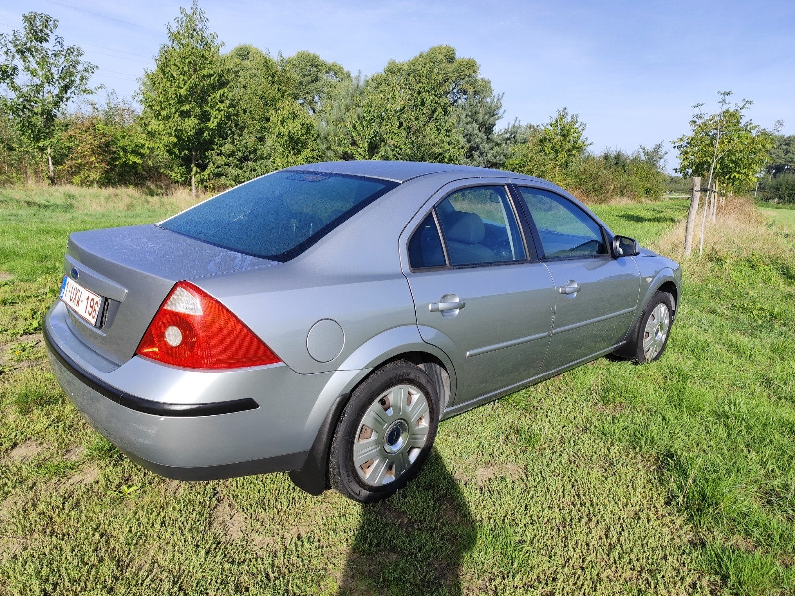 magnifique Ford Mondeo 1.8 essence 128dkm approuvée par le 1, Autos, Entreprise, Essence, Achat, https://public.car-pass.be/verify/4264-7321-5611