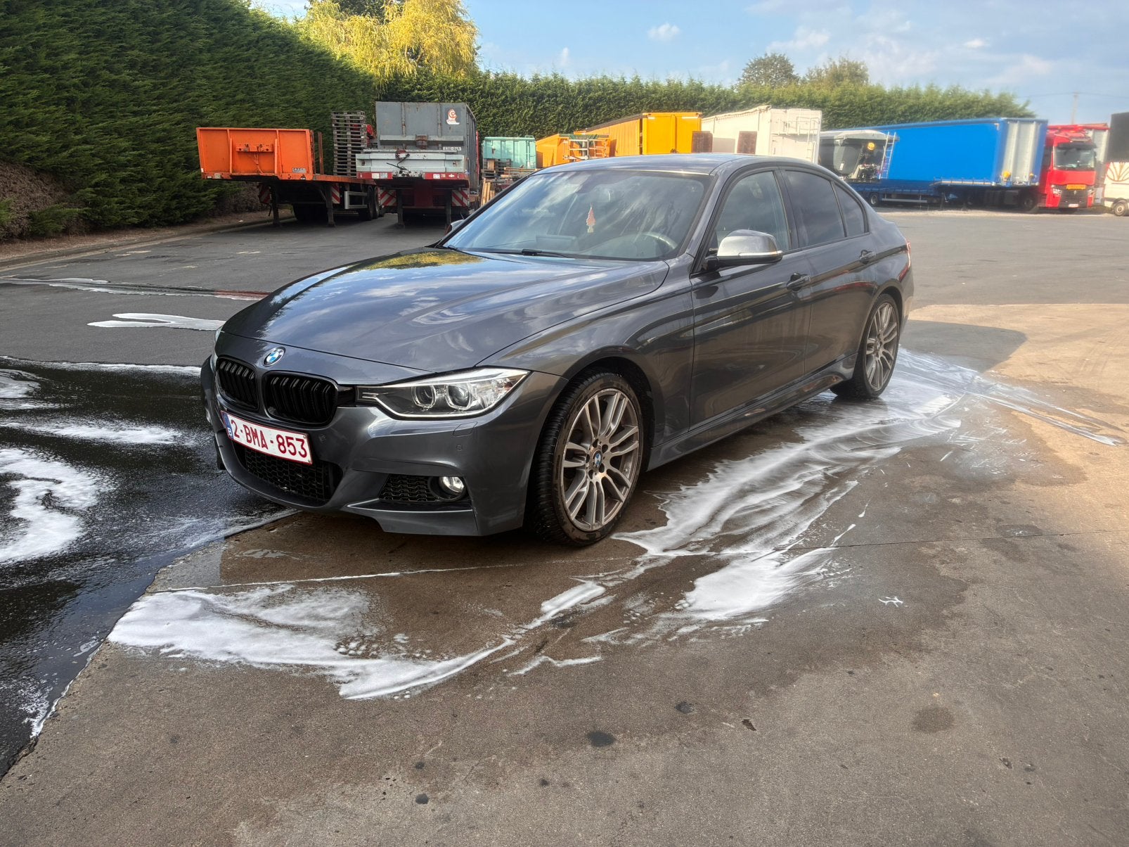 Bmw 318i 2013, Autos, BMW, Argent ou Gris, Euro 6, Boîte manuelle, Noir
