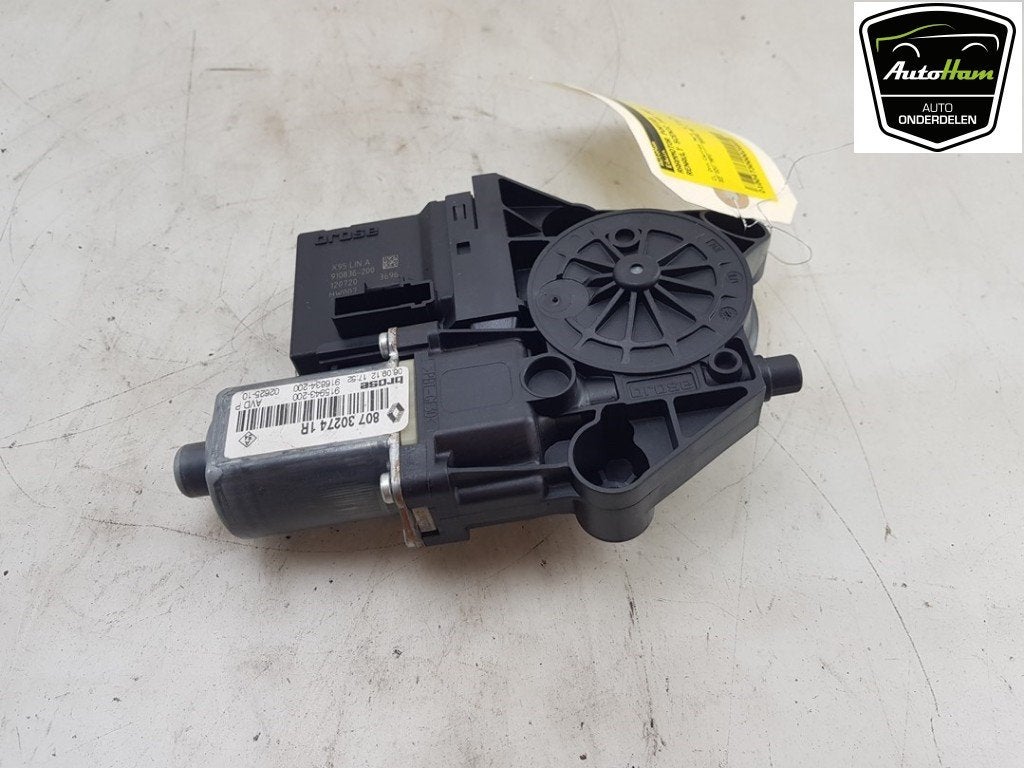 MOTEUR LEVE VITRE ELECTRIQUE Renault Scénic III (JZ), Utilisé, Renault