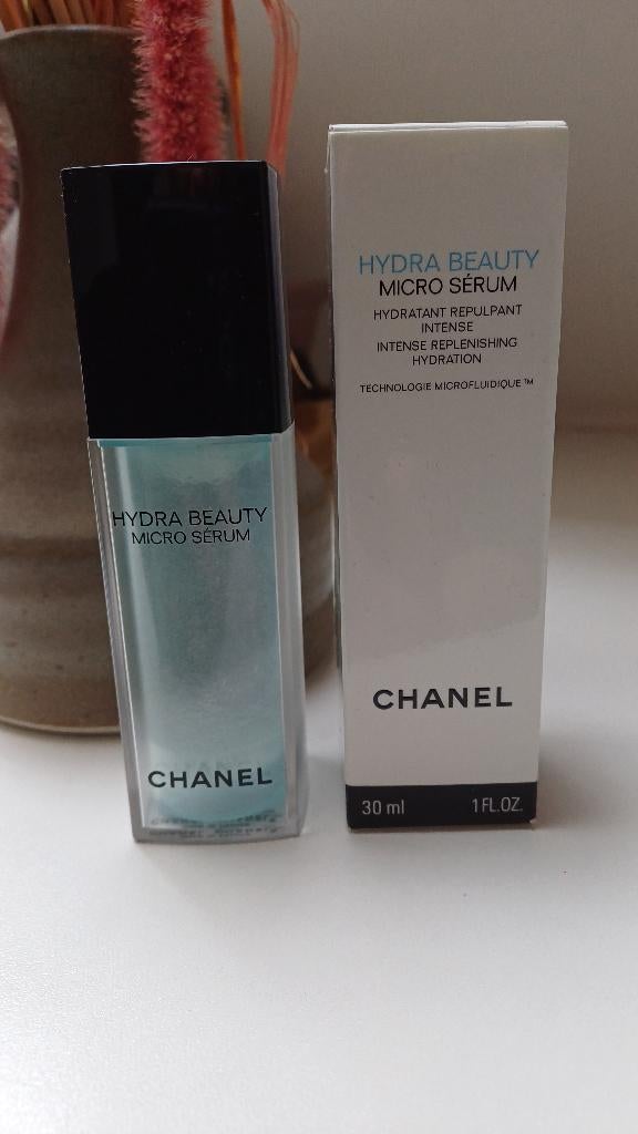 Micro serum Chanel, Ophalen of Verzenden, Nieuw, Gehele gezicht, Make-up