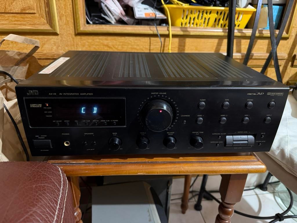 JVC AX-V8 Stereo/Surround AV AMPLIFICATEUR, TV, Hi-fi & Vidéo, Enlèvement, Comme neuf