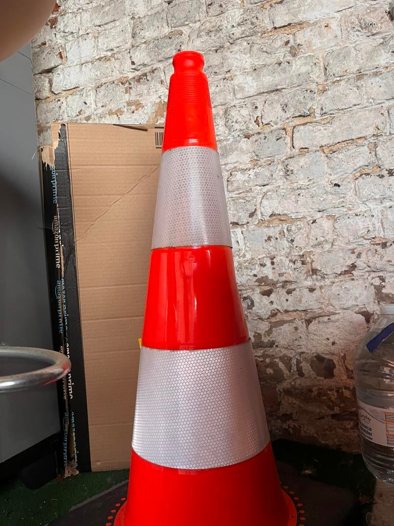 Cone de signalisation, Bricolage & Construction, Enlèvement ou Envoi, Utilisé