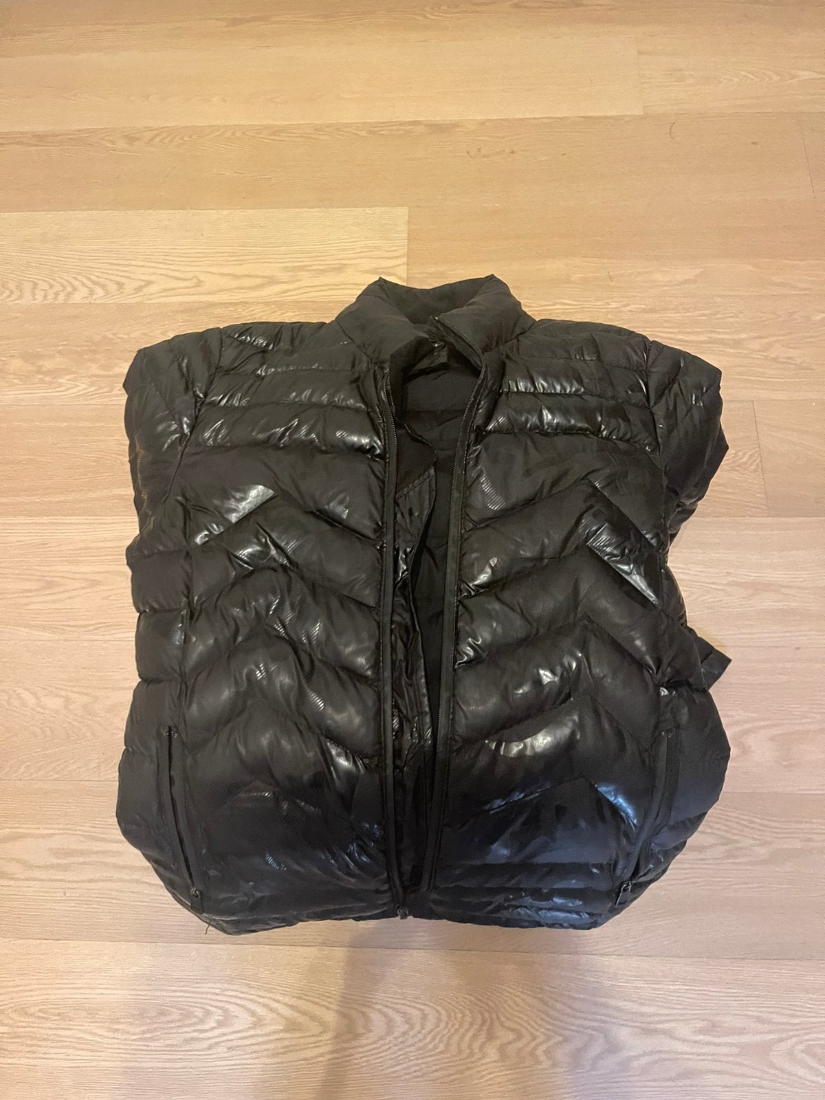 Moncler Jacket, Enlèvement ou Envoi, Comme neuf, Taille 48/50 (M), Noir
