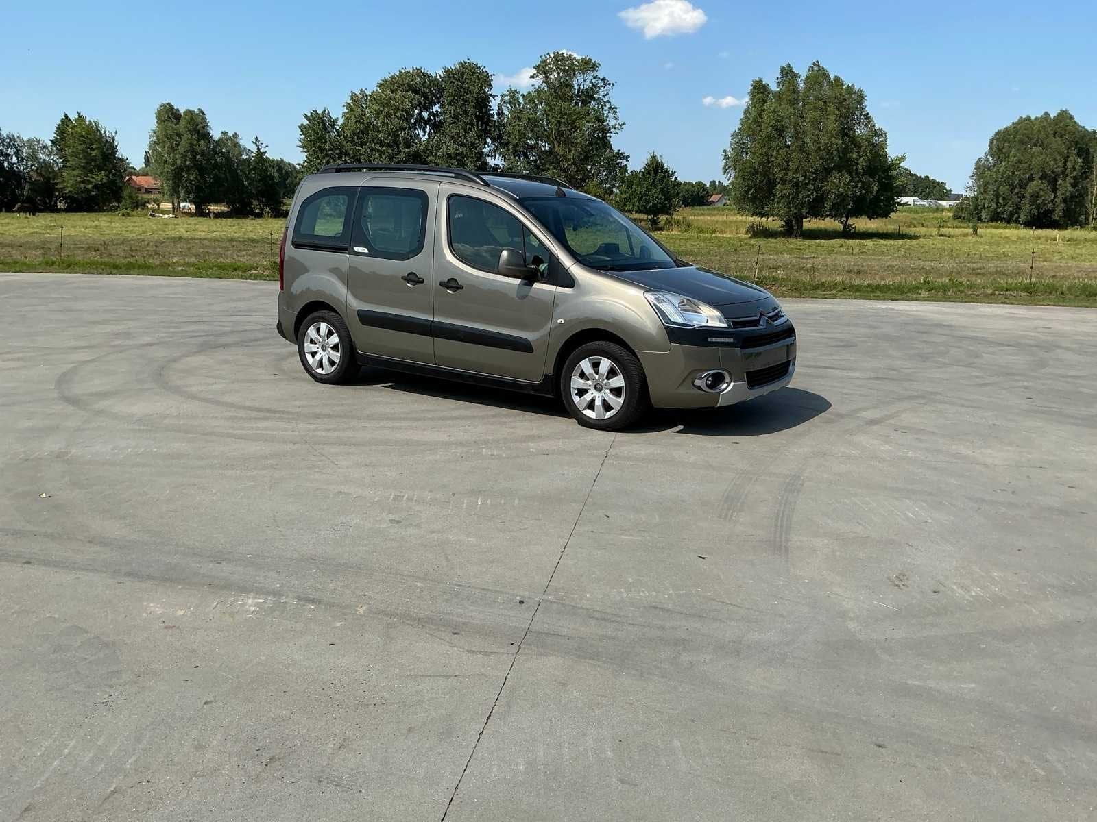 Citroen - 2015 - Berlingo - Multispace -, Gebruikt, Diesel, Overige carrosserie, Te koop