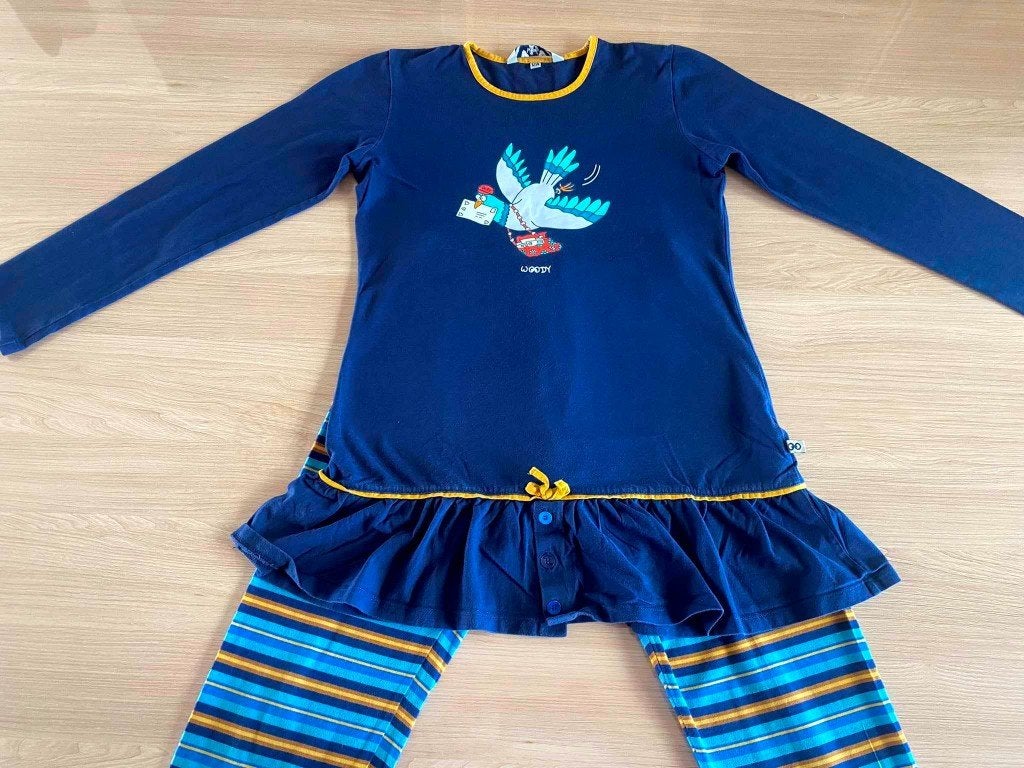 Pyama duif - Woody - maat 152, Enfants & Bébés, Vêtements enfant | Taille 152, Enlèvement ou Envoi, Vêtements de nuit ou Sous-vêtements