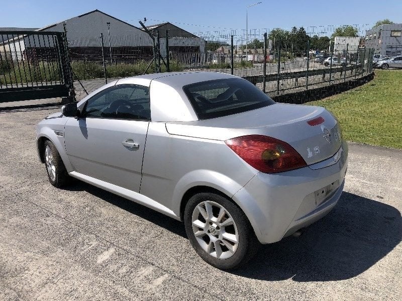 opel tigra année 2005 pour PIECES, Autos : Pièces & Accessoires, Enlèvement, Opel