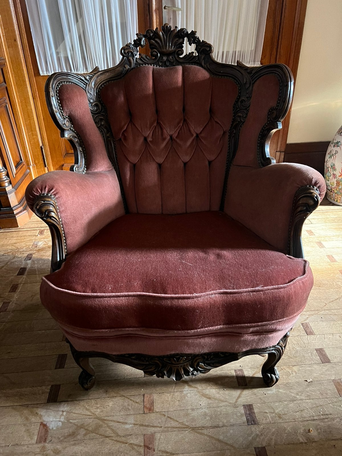 Koninklijke lounge zetel in suede leer, Antiek en Kunst, Ophalen