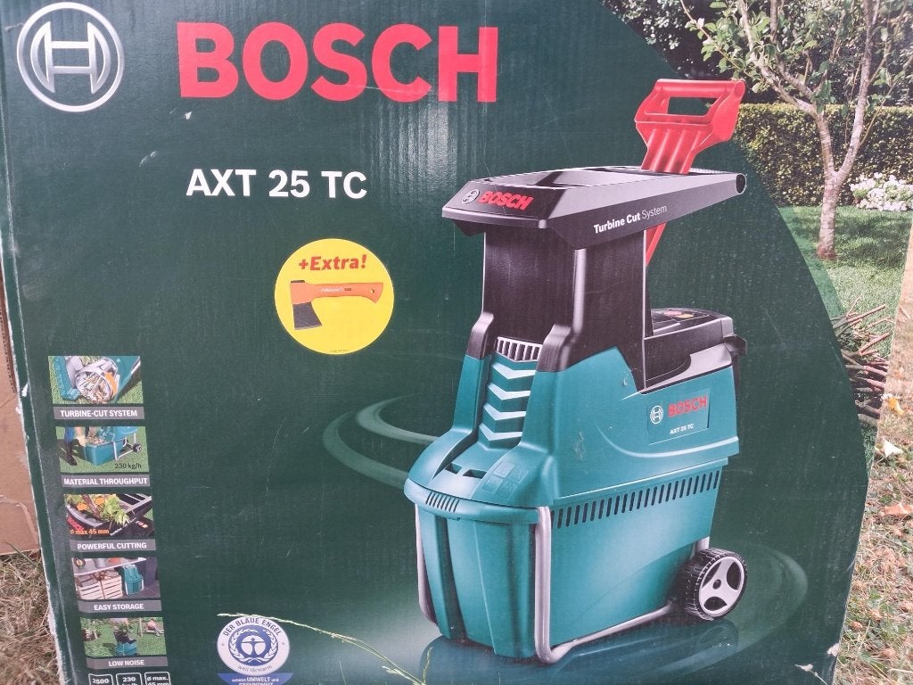 Broyeur branche BOSCH AXT 25 TC, Tuin en Terras, Ophalen, Zo goed als nieuw, Met opvangzak, Bosch