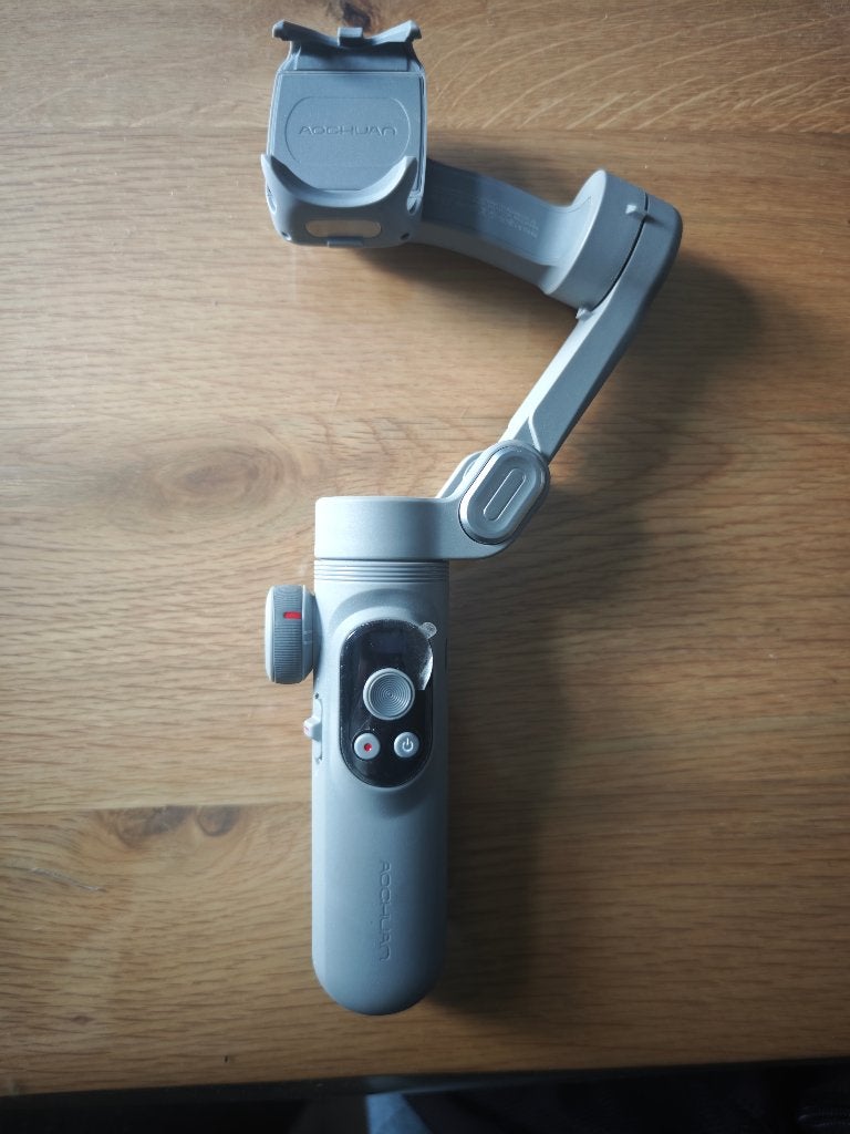 Stabilisateur portatif AOCHUAN SMART X PRO, Enlèvement ou Envoi, Comme neuf, Autres marques
