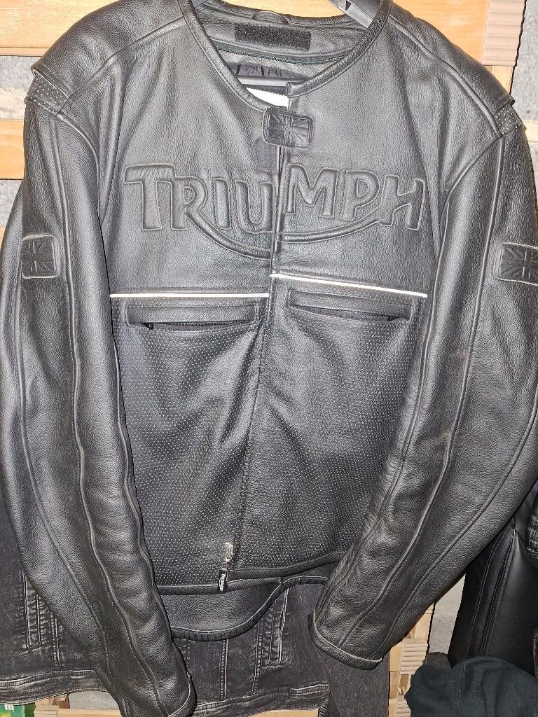 Veste cuir moto Triumph, Motos, Seconde main, Manteau | cuir, Enlèvement, Voir photo