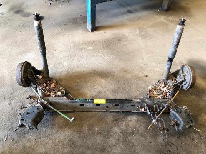 Achteras voorwielaandrijving van een Renault Clio, Gebruikt, -, Renault, -