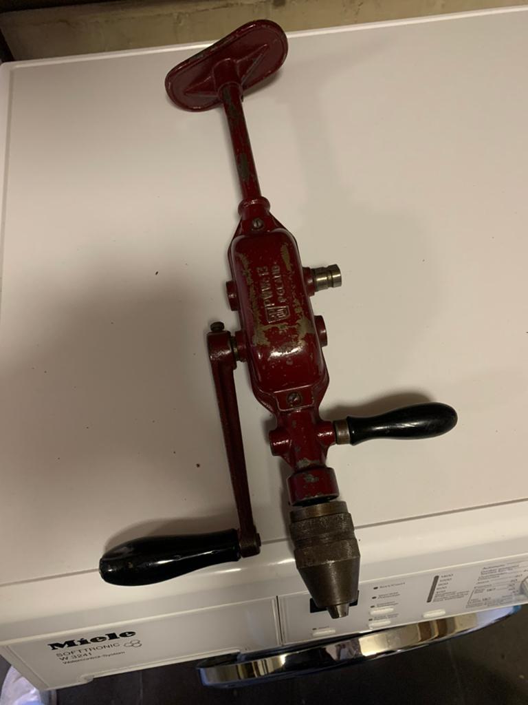 Oude handboormachine, Antiek en Kunst, Antiek | Gereedschap en Instrumenten, Ophalen