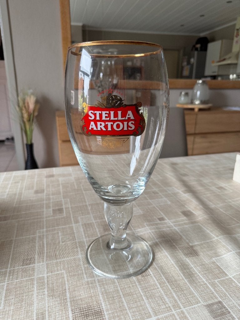 groot stella artois glas, zeldzaam., Ophalen, Zo goed als nieuw, Bierglas