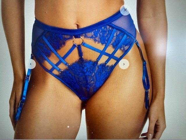 Gloednieuwe jarretelstring Hunkemöller maat S, Kleding | Dames, Hunkemöller, Ophalen of Verzenden, Blauw, String