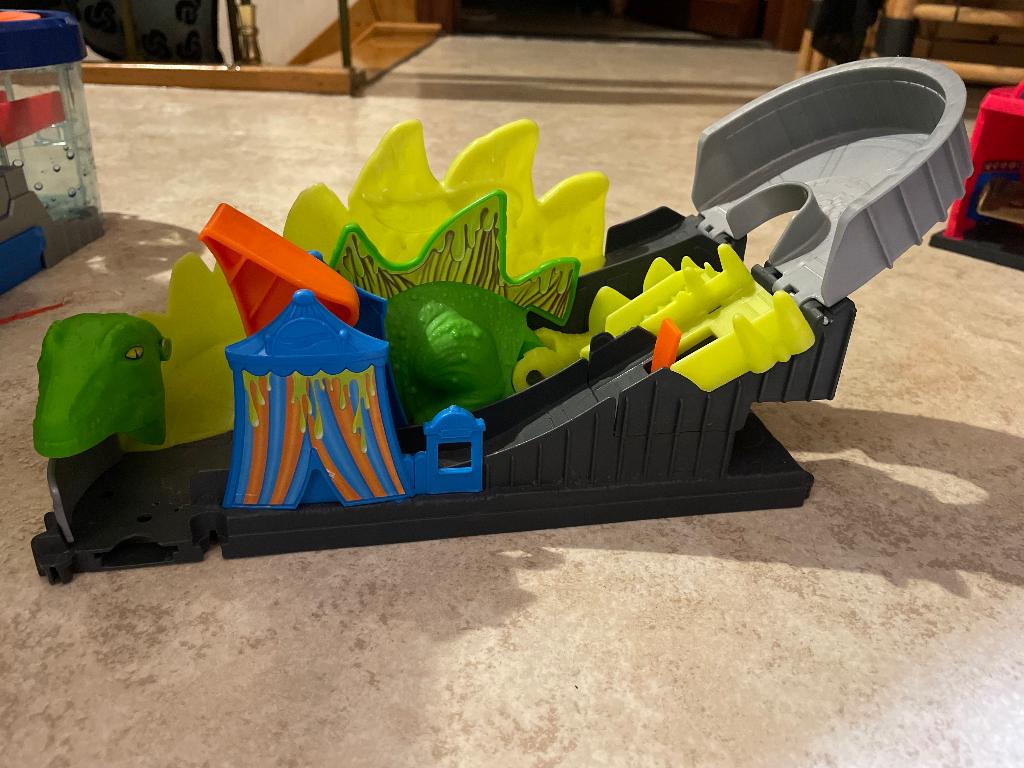 Hot wheels city speelset Draak Dino, Ophalen, Zo goed als nieuw, Hot Wheels