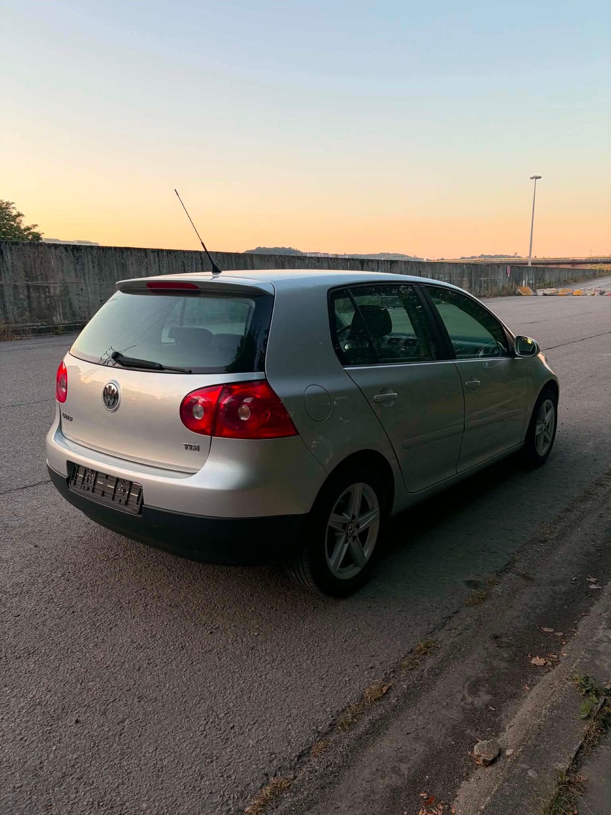 Golf 5 1.9 Tdi prete à immatriculer, Auto's, Bedrijf, Golf, Zilver of Grijs, Te koop