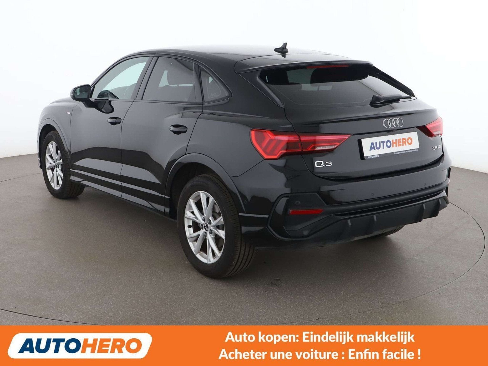 Audi Q3 35 TDI S line (bj 2020, automaat), Auto's, Gebruikt, 1655 kg, Zwart, 146 g/km