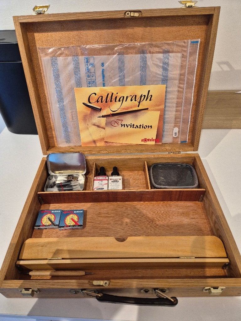Kalligrafie kistje met toebehoren, Hobby en Vrije tijd, Ophalen, Gebruikt