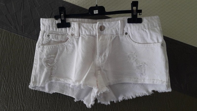 Wit shortje , maat : S. Merk : Pimkie., Vêtements | Femmes, Culottes & Pantalons, Neuf, Enlèvement ou Envoi, Taille 36 (S), Pimkie
