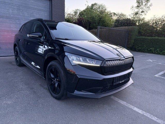 Skoda Enyaq 50 Black Style Leder Camera Cruise SOH 94.9, Auto's, Skoda, 730 kg, 109 kW, Euro 6, Zwart