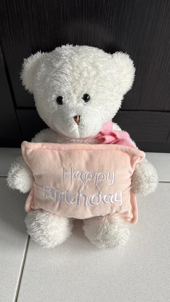 Witte beer met kussen “ happy birthday “ 40 cm, Ophalen of Verzenden, Zo goed als nieuw, Beer