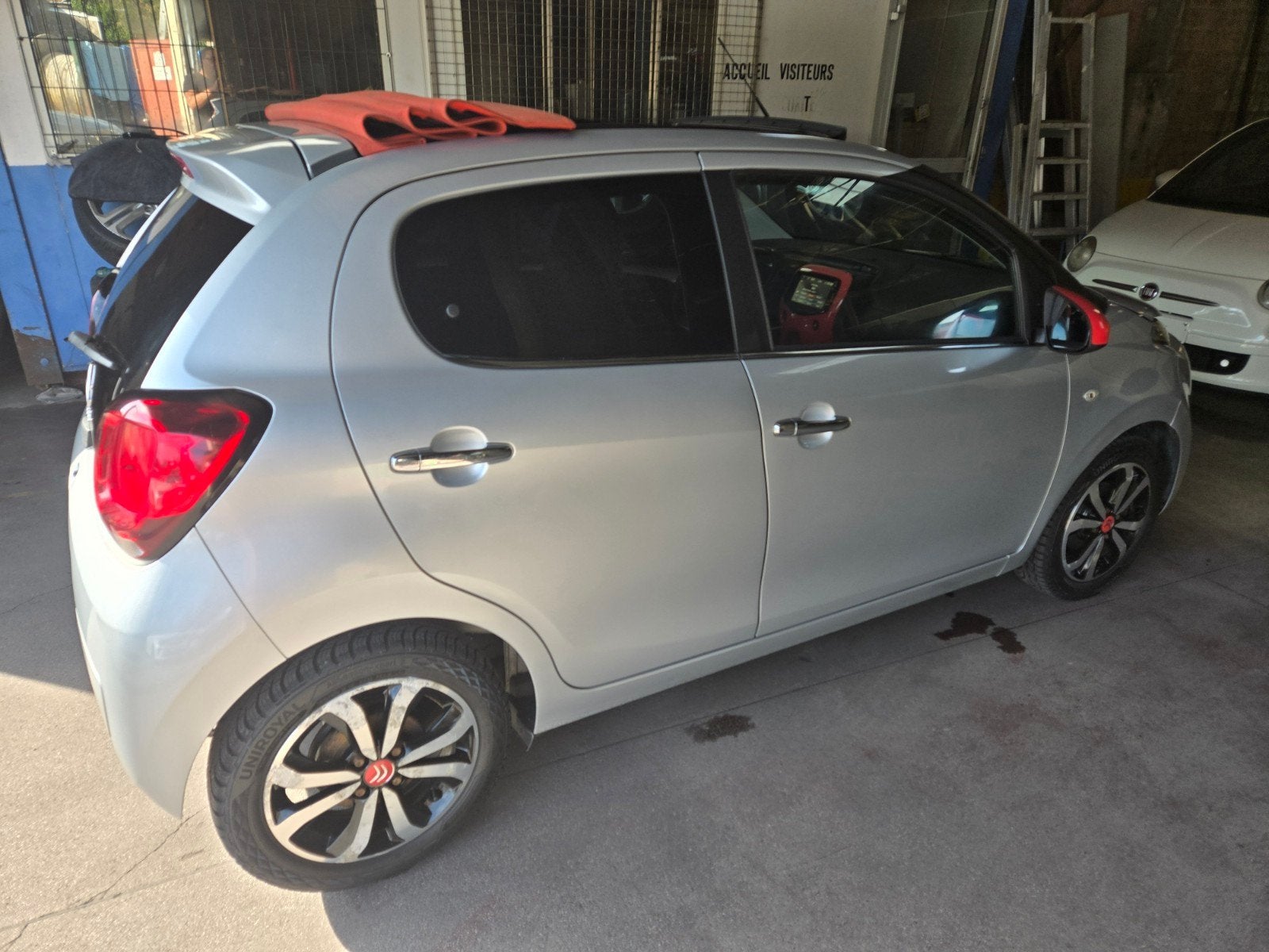 Citroën C1 cabriolet 1000cc essence automatique, Auto's, Automaat, 4 zetels, Stof, Cabriolet