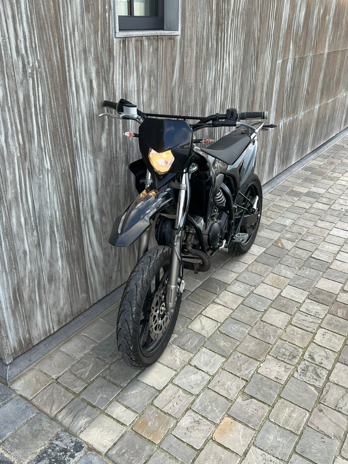 Sherco sm-r 2024 2600 kilometer, Autres marques, 49 cm³, 6 vitesses, Enlèvement