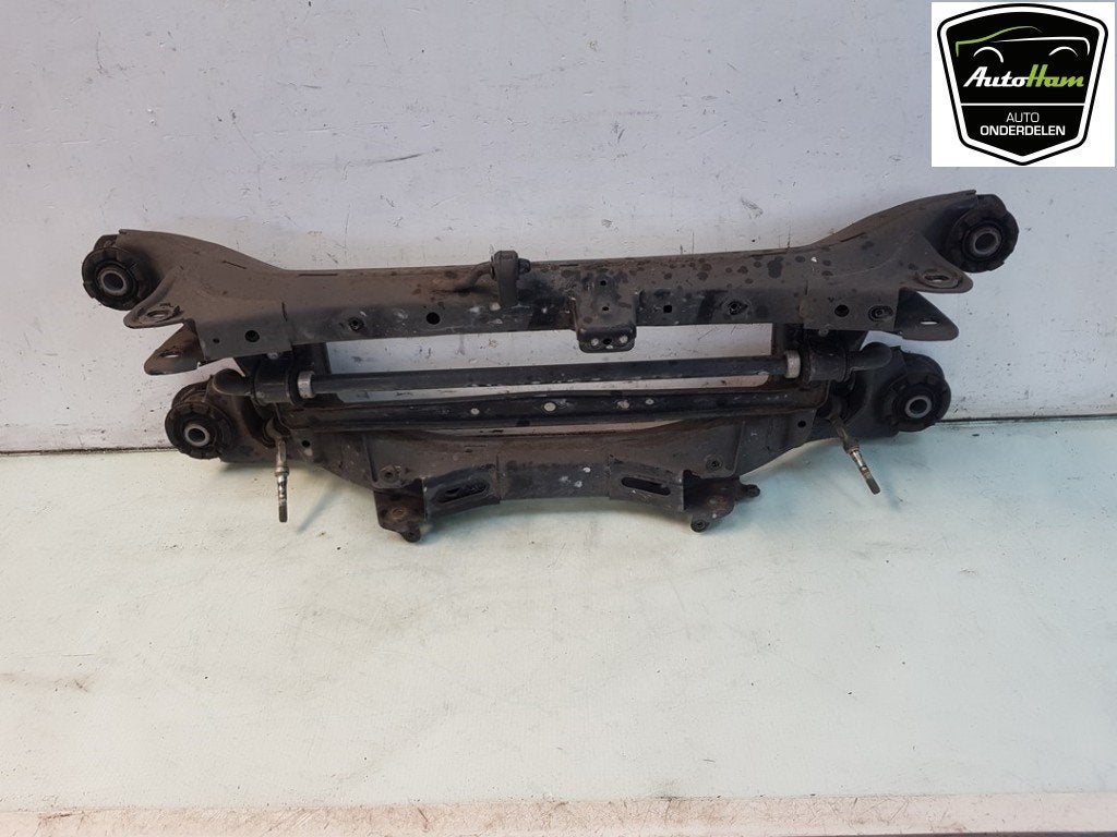 BERCEAU MOTEUR Toyota Auris Touring Sports (E18), Utilisé, Toyota