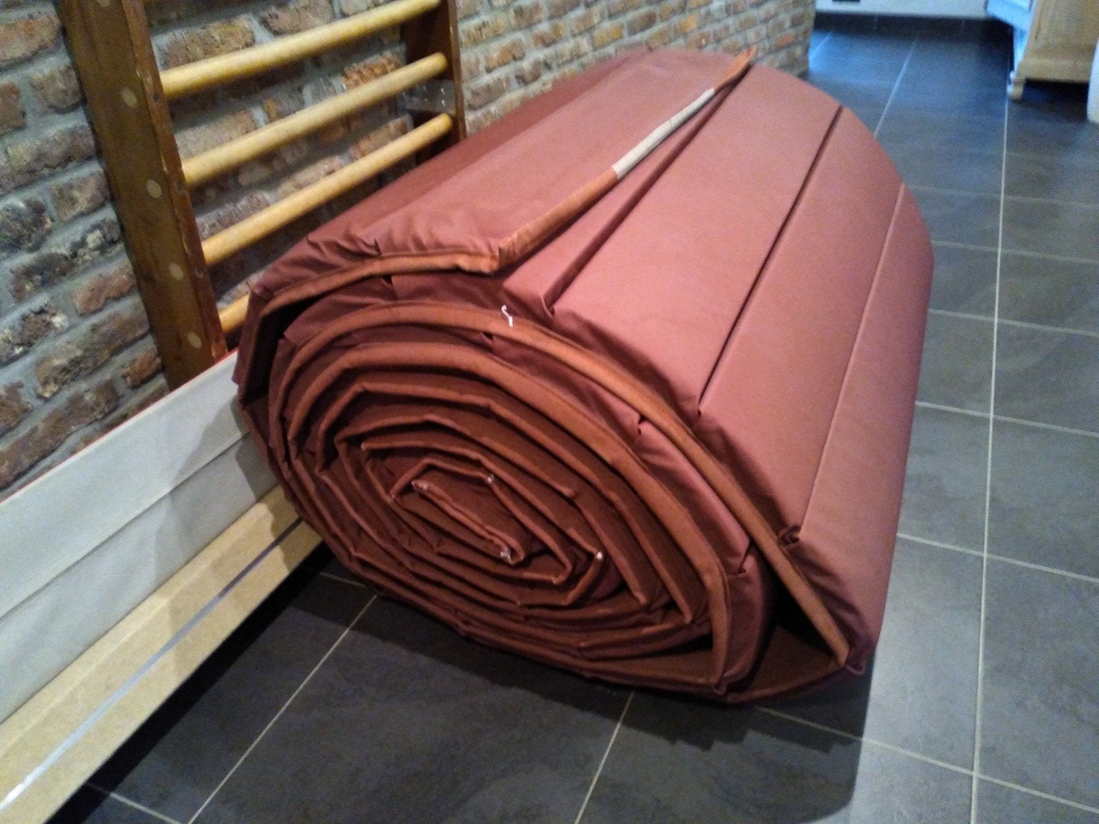 Tapis gym professionnel, Enlèvement