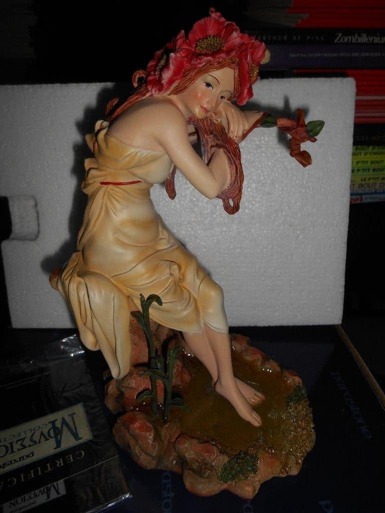 MUCHA été 23cm figurine en résine Parastone collection, Enlèvement ou Envoi