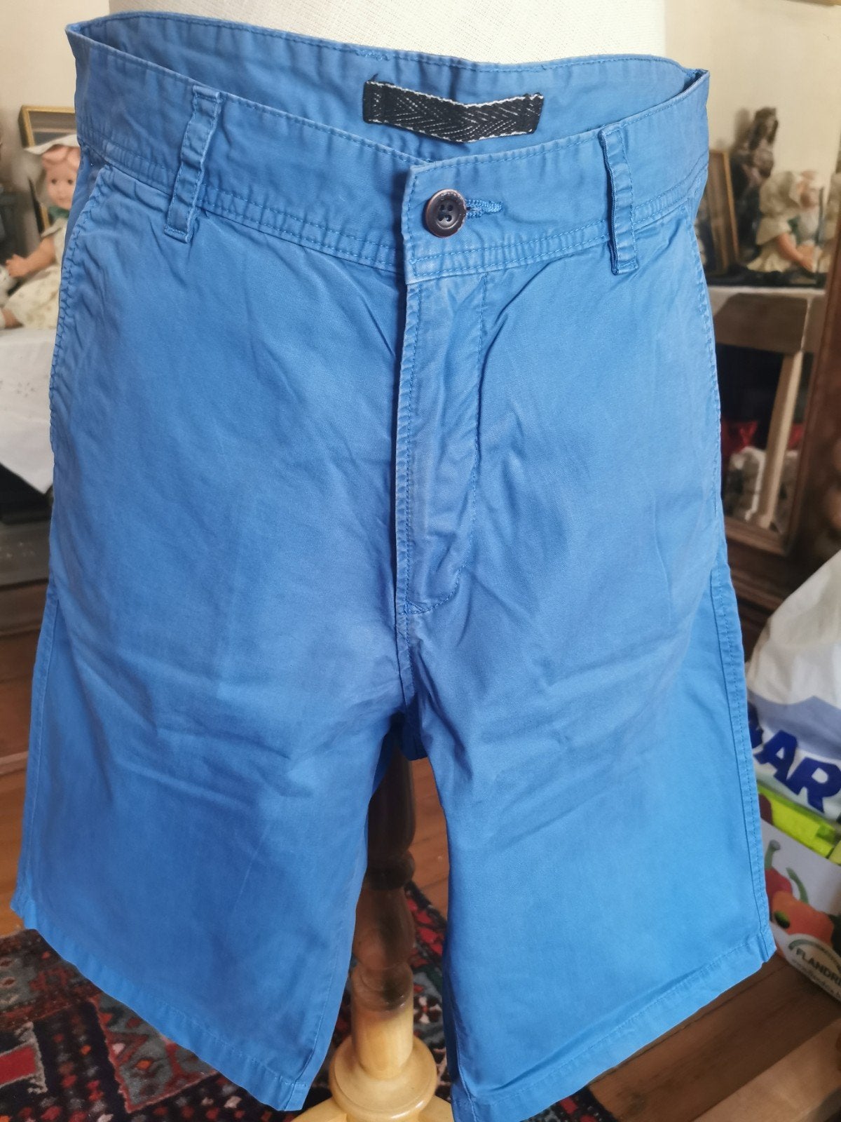 Joli short bleu pour homme de la marque Esprit, Vêtements | Hommes, Pantalons, Enlèvement ou Envoi