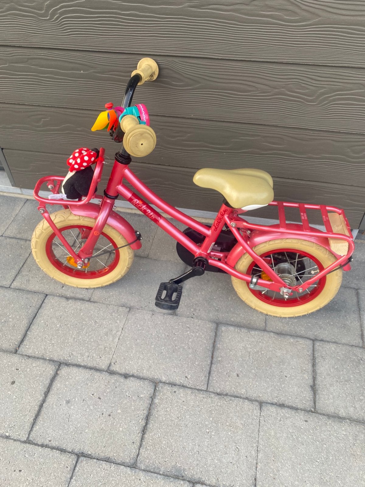 Loekie pick up meisjesfiets 12inch, Fietsen en Brommers, Fietsen | Kinderfietsjes, Ophalen, Terugtraprem, Zijwieltjes, Gebruikt