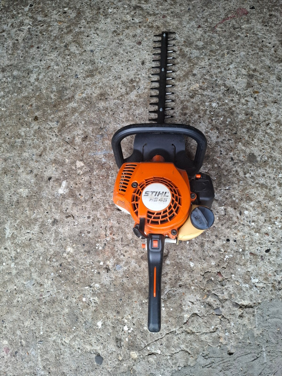 Heggenschaar stihl hs 45, Ophalen