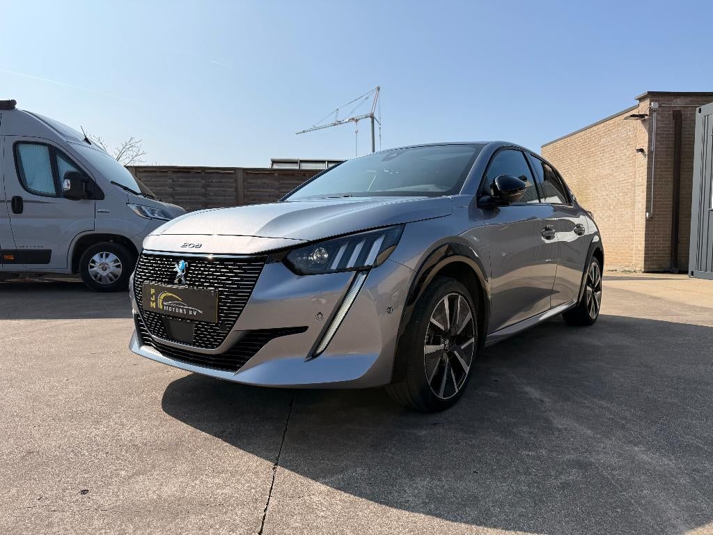 Verkocht/Vendu/Sold, Zwart, Alcantara, 5 zetels, 6 deurs