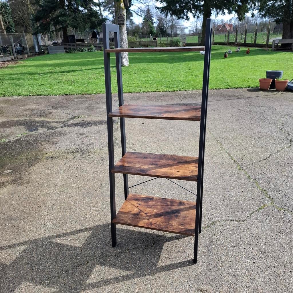 Kastje + evt klok industrieel, Ophalen