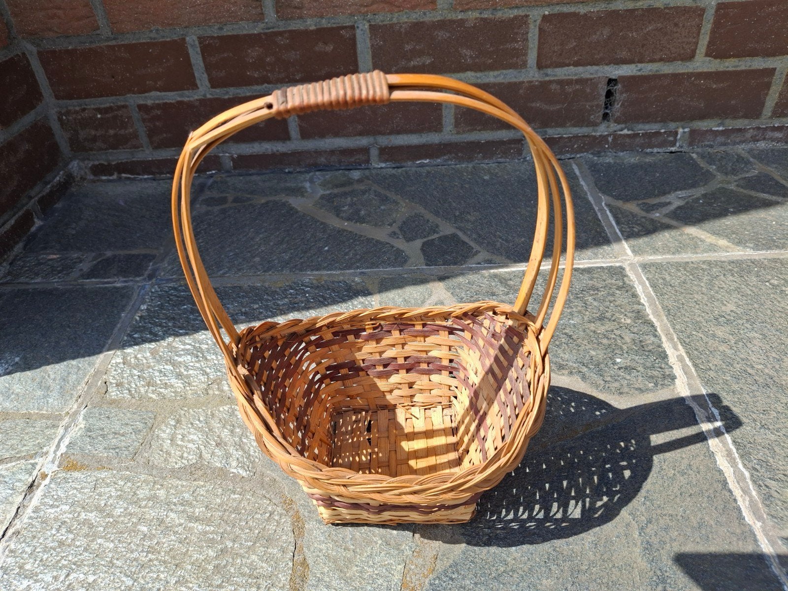 Rieten mandje met hoog handvat, Mand, Ophalen of Verzenden, Zo goed als nieuw, Riet