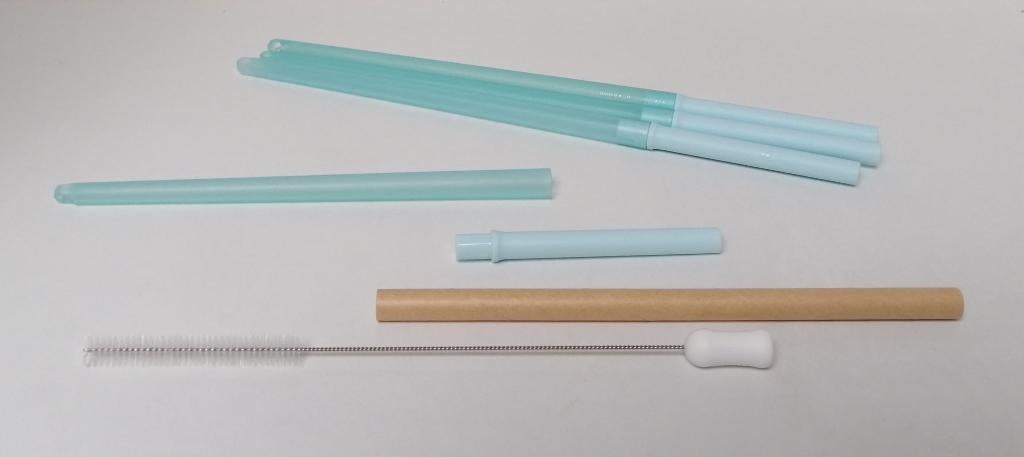 Tupperware™ « Paille Réutilisable Éco » x 4 + 1 mini brosse, Envoi, Neuf, Bleu, Autres types