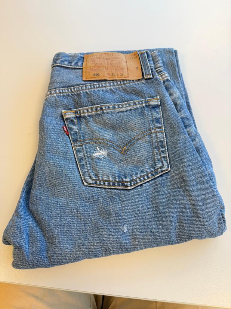 Vintage Levi’s 501 Jeans W30 L30 blauw spijker Denim heren, Ophalen of Verzenden, Zo goed als nieuw, Blauw, W32 (confectie 46) of kleiner