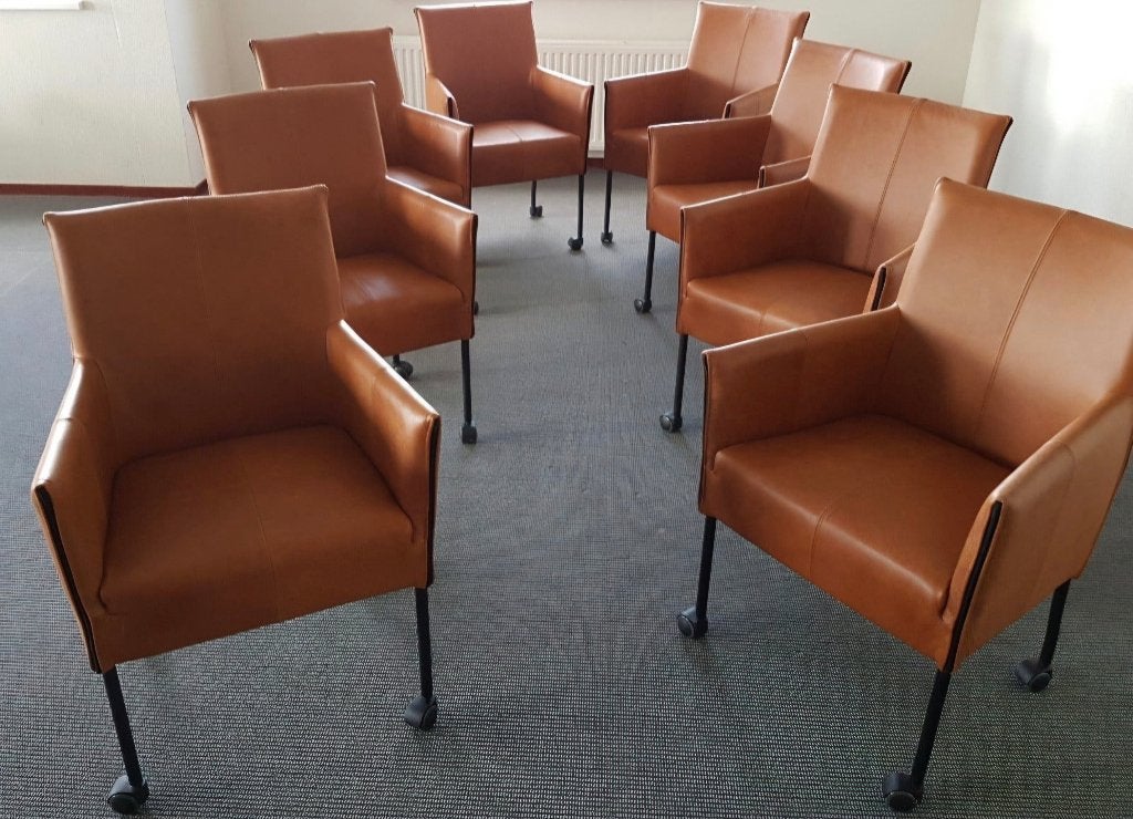 8 comfortabele Design eetkamerstoelen in cognac bruin leer, Bruin, Nieuw, Ophalen of Verzenden, Joli leolux montis chaplin stijl
