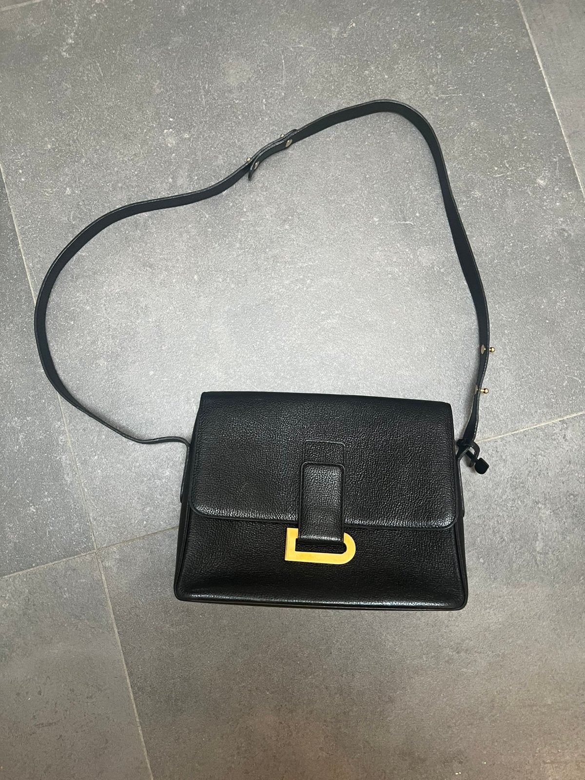 Delvaux, Ophalen, Gebruikt