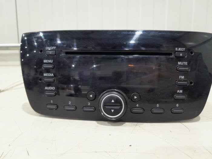 Radio/Lecteur CD d'un Fiat Doblo, Autos : Pièces & Accessoires, -, 3 mois de garantie, Utilisé, Fiat