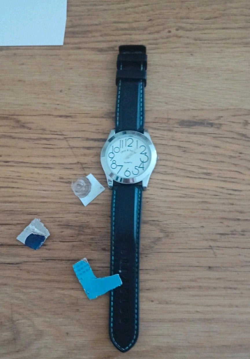 Jack bossi horloge, Ophalen
