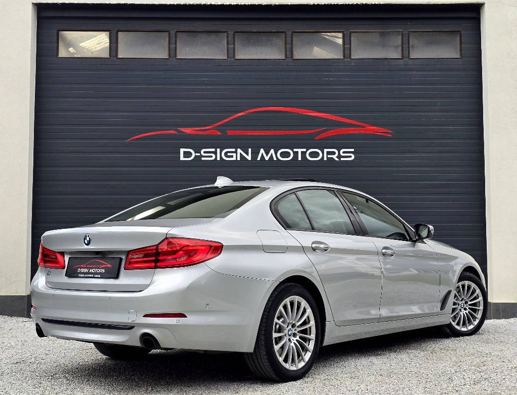 BMW 520iA (184ch) SPORTLINE 2018 154.675km GARANTIE !!, Autos, Cuir, Argent ou Gris, Entreprise, Garantie prolongée