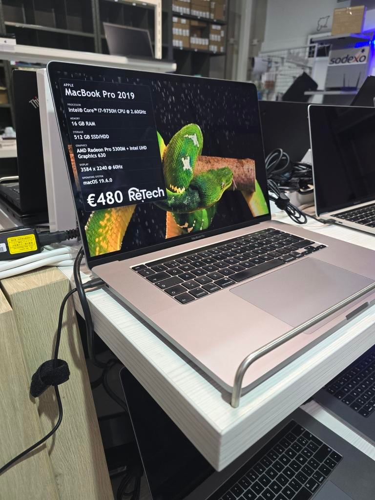 ​ GEWELDIGE AANBIEDING! 
​MacBook Pro 2019 - 16 inch, Computers en Software, Apple Macbooks, Zo goed als nieuw, Ophalen of Verzenden