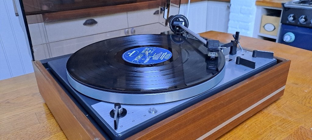 Dual 1219 platenspeler met schuifkap in nieuwstaat, TV, Hi-fi & Vidéo, Enlèvement, Tourne-disque, Dual, Réglage pitch