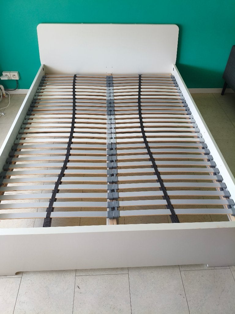 bedframe en lattenbodem, Huis en Inrichting, Slaapkamer | Bedden, Ophalen, Gebruikt, Wit, 140 cm