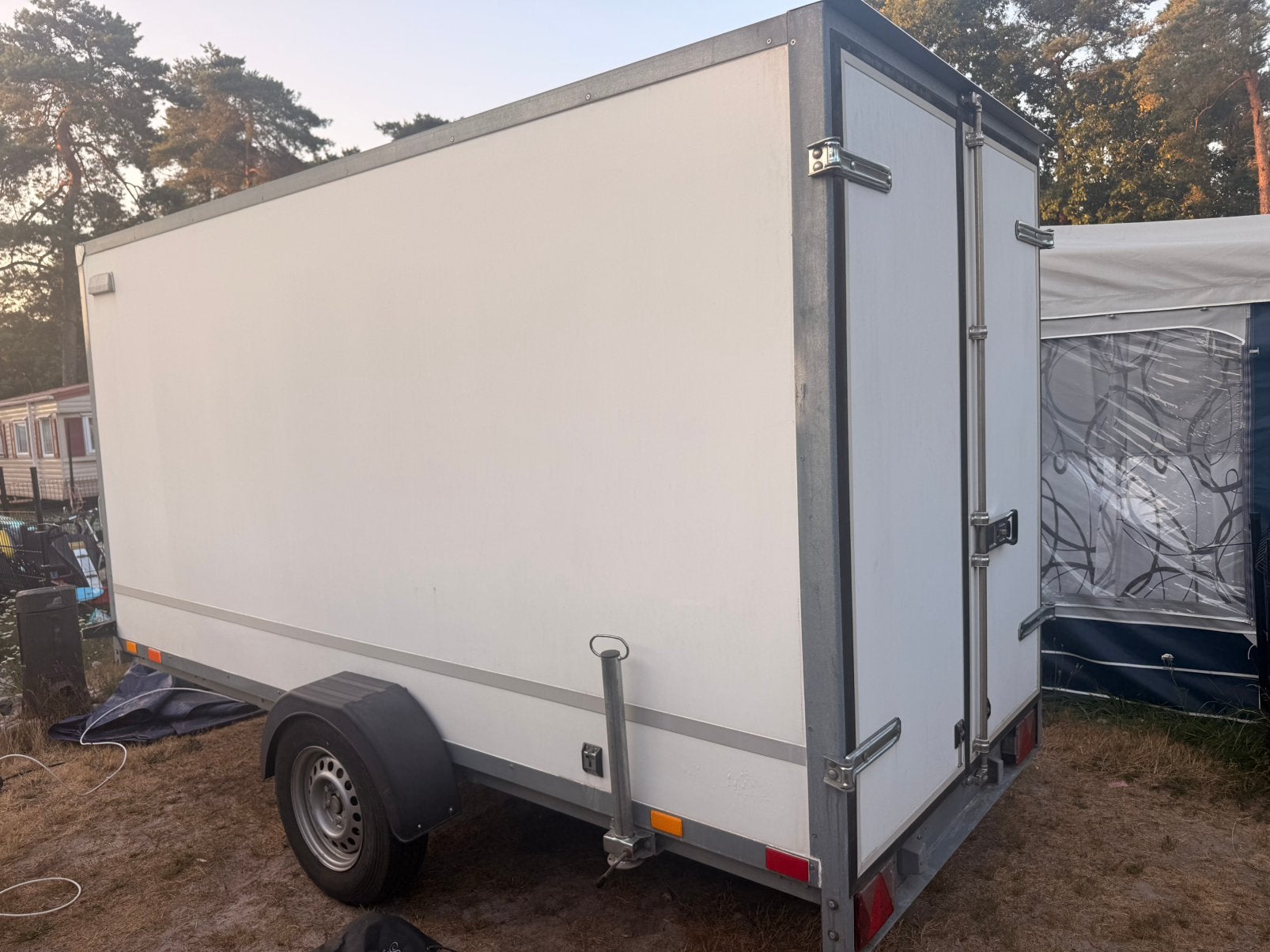 Dichte aanhanger Enkelasser 1,5 jaar oud, Auto diversen, Aanhangers en Bagagewagens, Ophalen, Zo goed als nieuw
