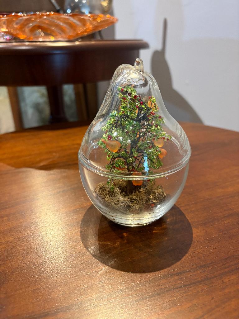 Vintage glazen peer met miniatuur kralenboom, Ophalen of Verzenden, Gebruikt